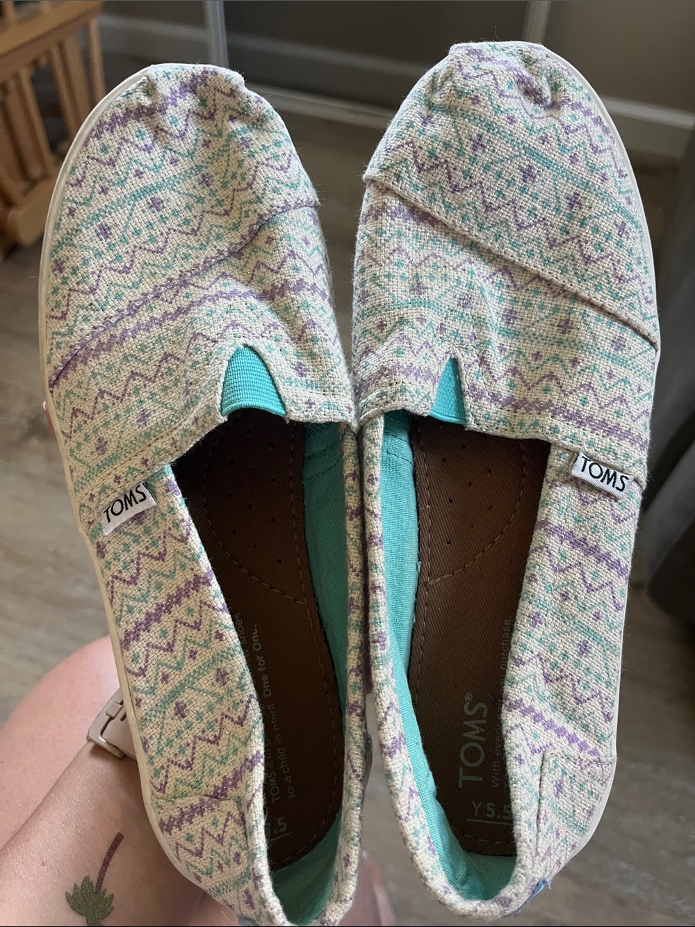 Toms Women's Pastel Pattern Slip-On Flats in Teal and Lavender